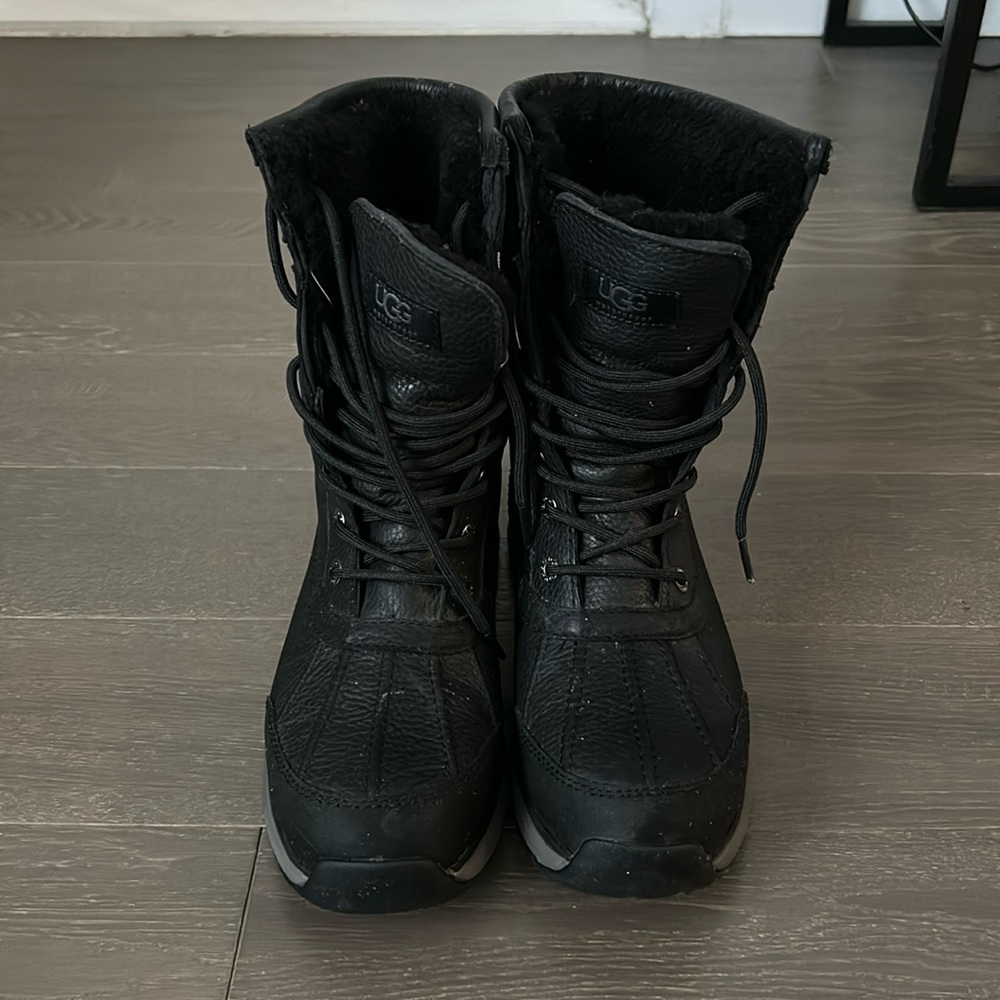 Ugg womens boots